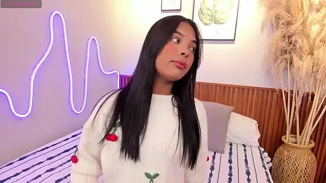 MIAROGGERSS on StripChat