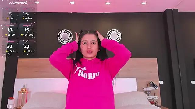 MiaTaylorSweet — Freechat on StripChat