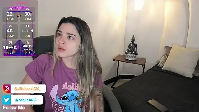 MiaVillalobos on StripChat