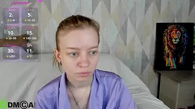 Michelle_Blond on StripChat