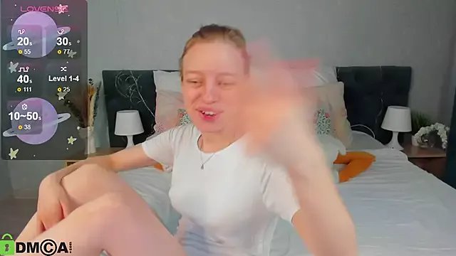 Michelle_Blond on StripChat