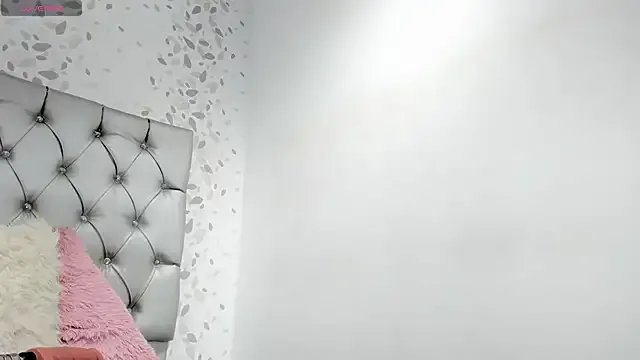 michelle_perla on StripChat