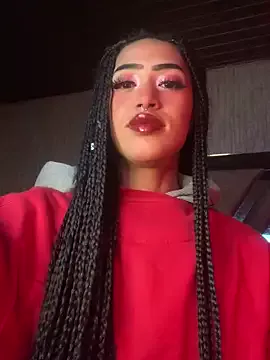 Offline MichelleDiaz_Pink on StripChat