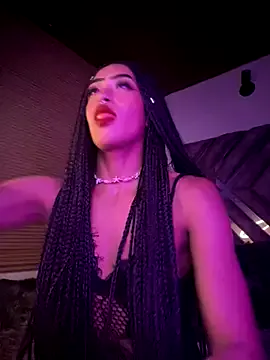 Offline MichelleDiaz_Pink on StripChat