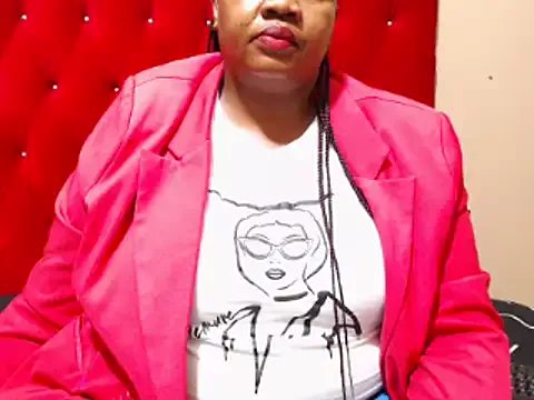 MIGHTYASSS on StripChat