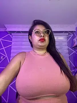 MiiaaJoness on StripChat