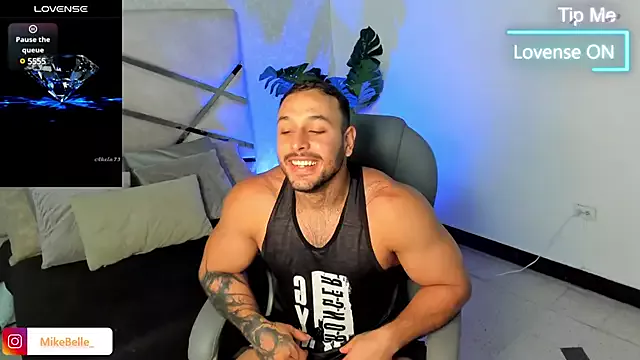 Offline mike_belle on StripChat