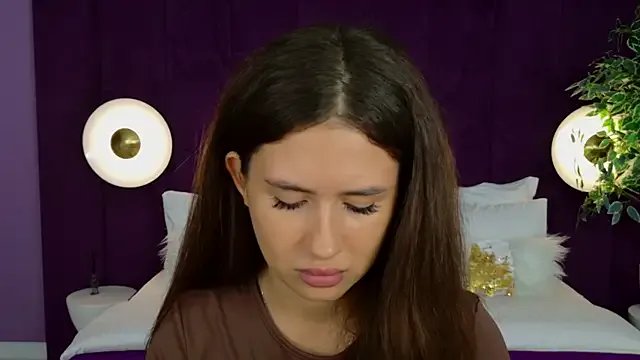 milaleoneli on StripChat