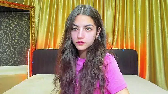 Milana_Crystal_ on StripChat