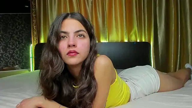 Milana_Crystal_ on StripChat