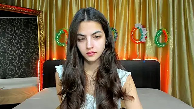 Milana_Crystal_ on StripChat