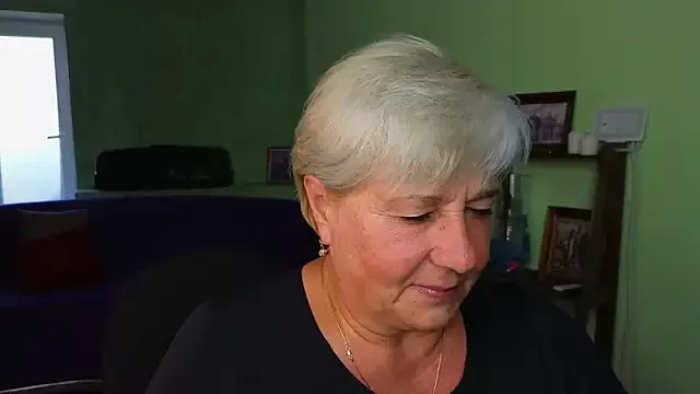 Offline Milana_Milky on StripChat