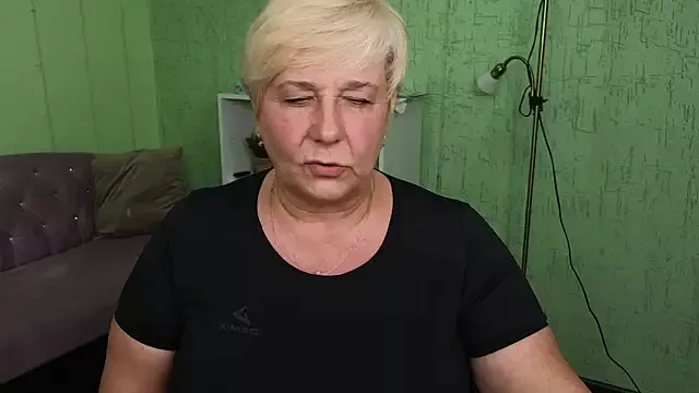 Offline Milana_Milky on StripChat