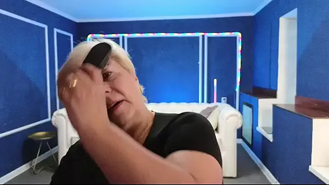 Offline Milana_Milky on StripChat