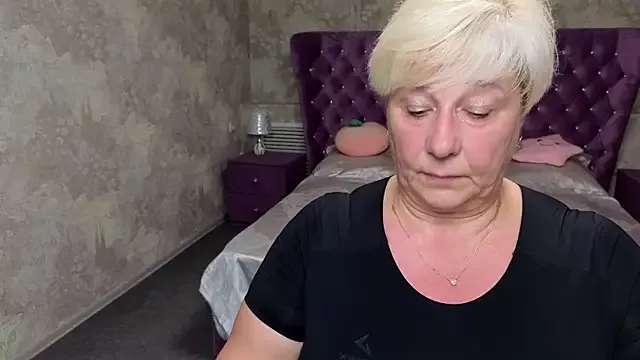 Offline Milana_Milky on StripChat