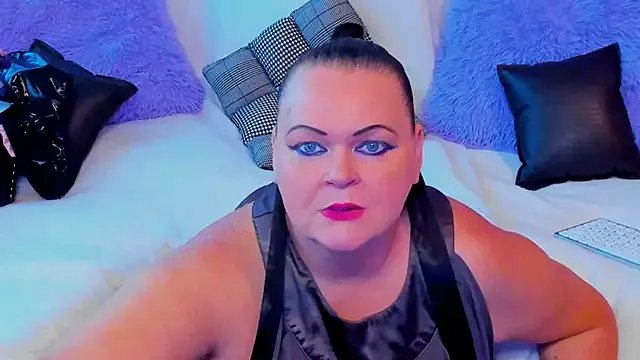 MilanaBiegert on StripChat