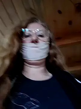 MILEIDE980 on StripChat