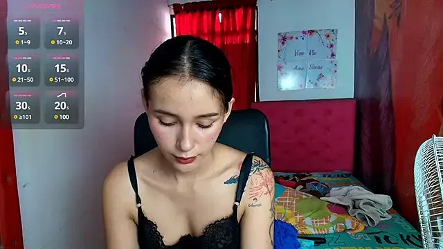 miley_blue_ on StripChat