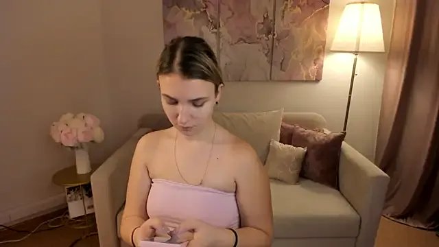 MilinaMorris on StripChat