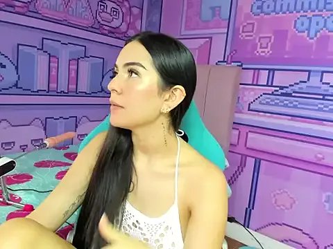 milk_candy18 on StripChat