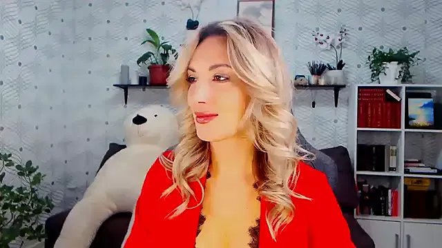 MillaXQueen on StripChat