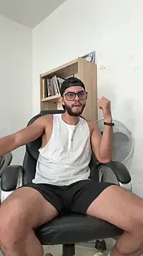 Milosky000 on StripChat