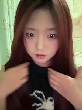 Offline mimi9420 on StripChat