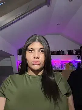 MinaKhalina on StripChat