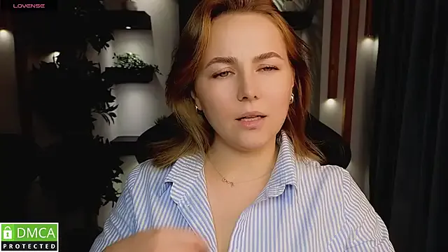 Offline Mira_Mermayd on StripChat