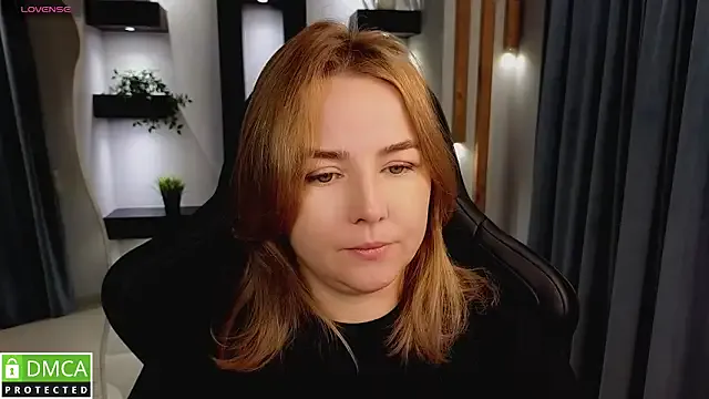 Offline Mira_Mermayd on StripChat