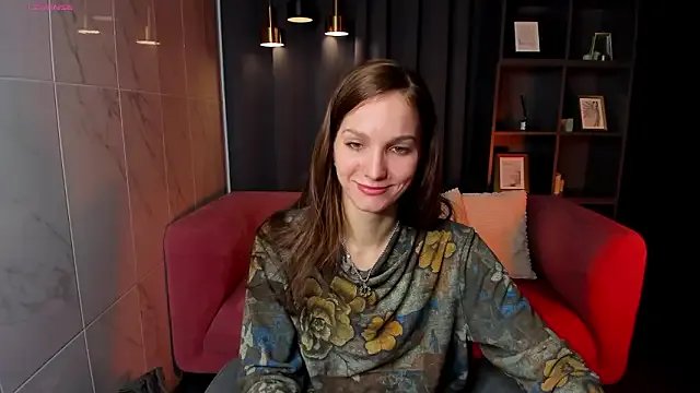 MirandaGlow — Group on StripChat