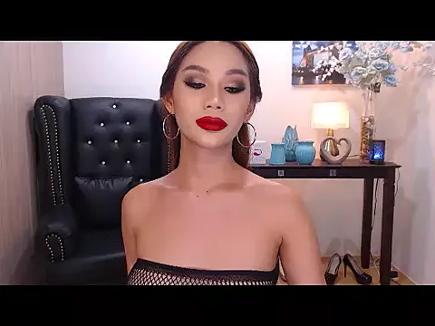 Offline MirandaLopez26 on StripChat