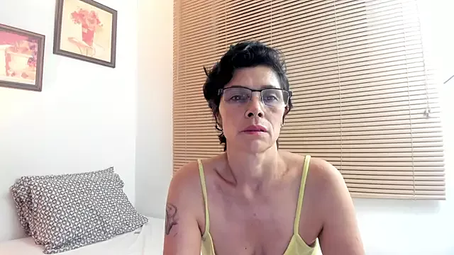 Offline MireyaTorresGu on StripChat