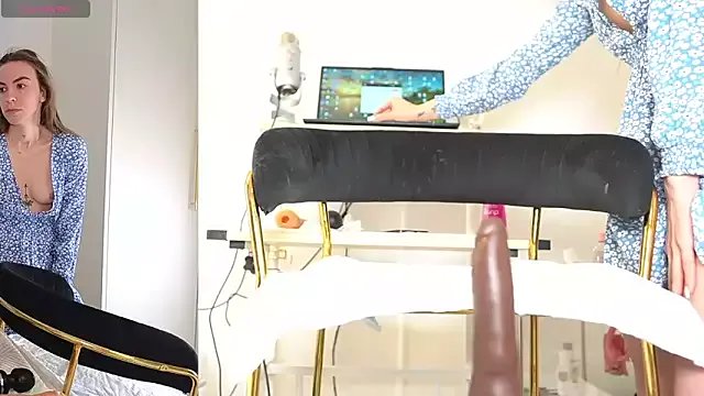 Miss69Ri99 on StripChat