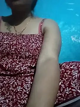 Miss__alone009 on StripChat