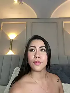 Miss_blue69 on StripChat 