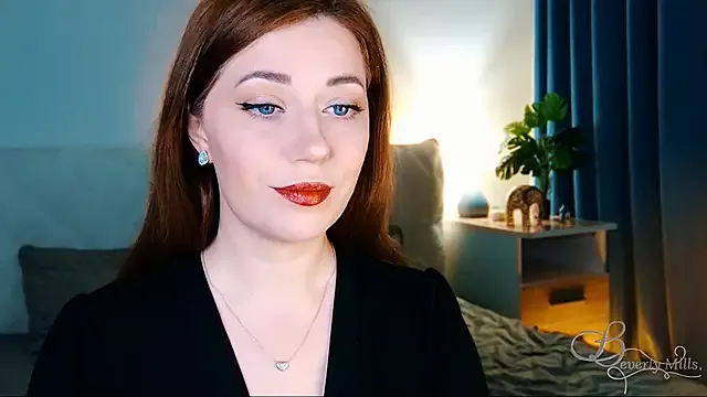 Offline MissBeverlyMills on StripChat