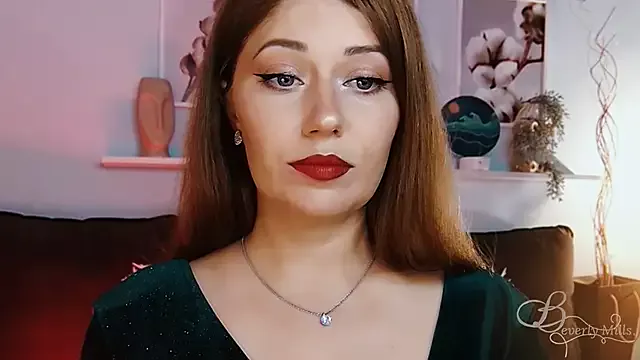 Offline MissBeverlyMills on StripChat