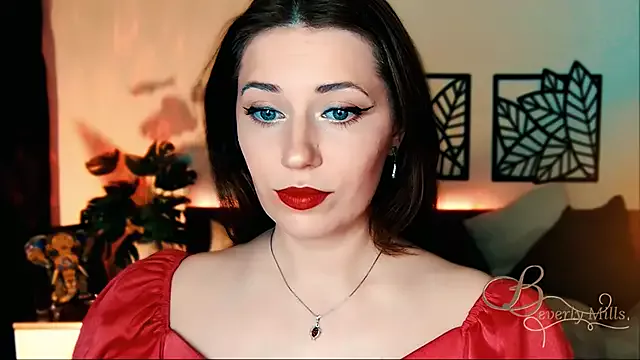 Offline MissBeverlyMills on StripChat