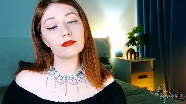 Offline MissBeverlyMills on StripChat