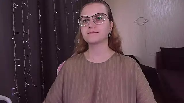 MissBrightShine on StripChat