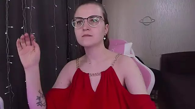 MissBrightShine on StripChat