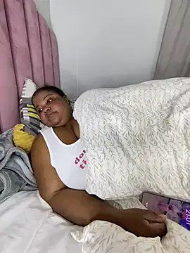 MissLola27 on StripChat