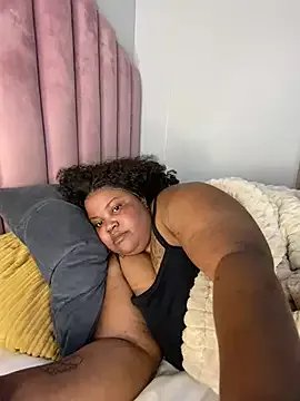 MissLola27 on StripChat