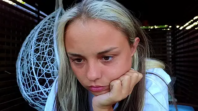 Offline Misss_Vikk on StripChat