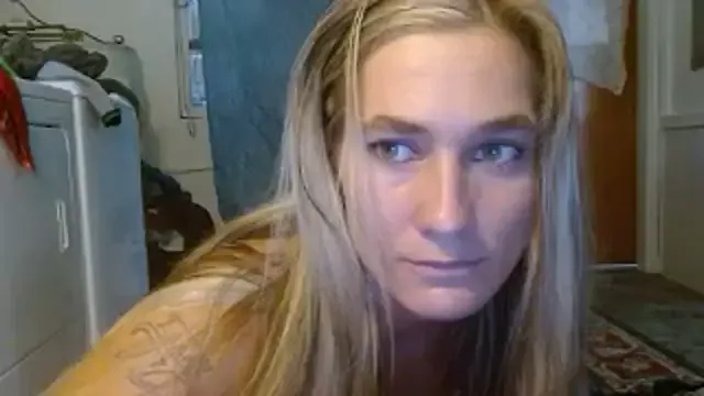 Offline missymilf on StripChat
