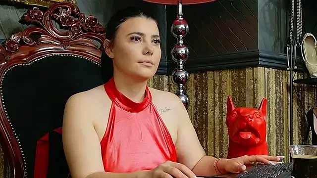 MistressEly on StripChat