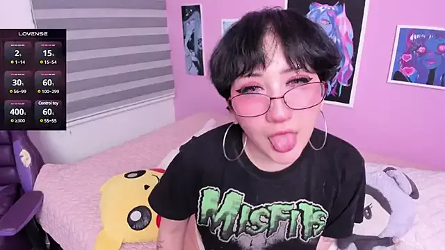 Offline Miwa_violet on StripChat