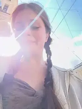 Freechat mmelicious on StripChat