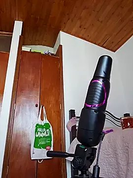 mmm-Virginia on StripChat